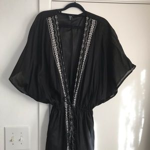 Super cute and cozy Torrid kimono like wrap robe.